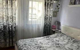 Cosy Apartment-Private Parking